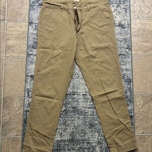 Levi's women  Khaki Chinos